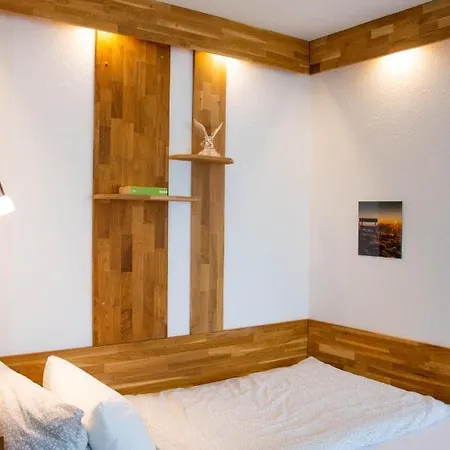 Lupartment Aparthotel *
