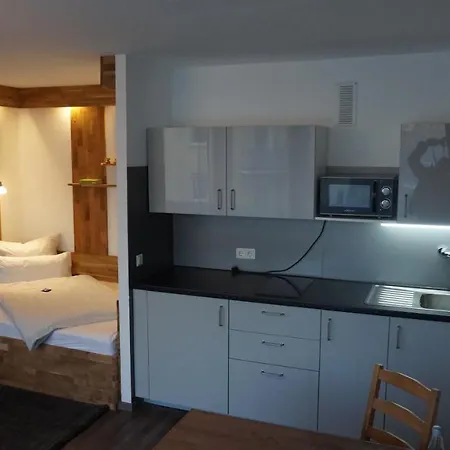 Lupartment Appart hôtel *